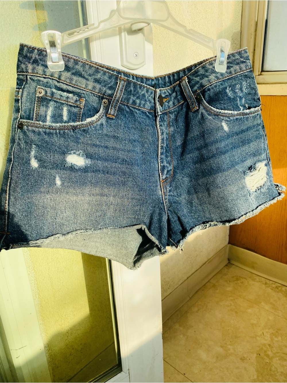 STS Blue Distressed Denim Shorts Size 30 Medium Wash Raw Hem Cutoff Shorts
